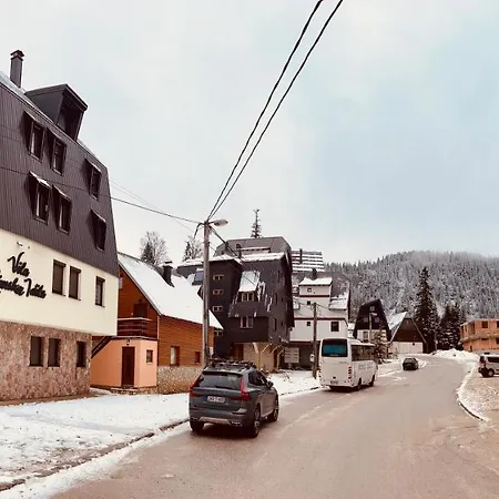 Zimska Prica アパート *